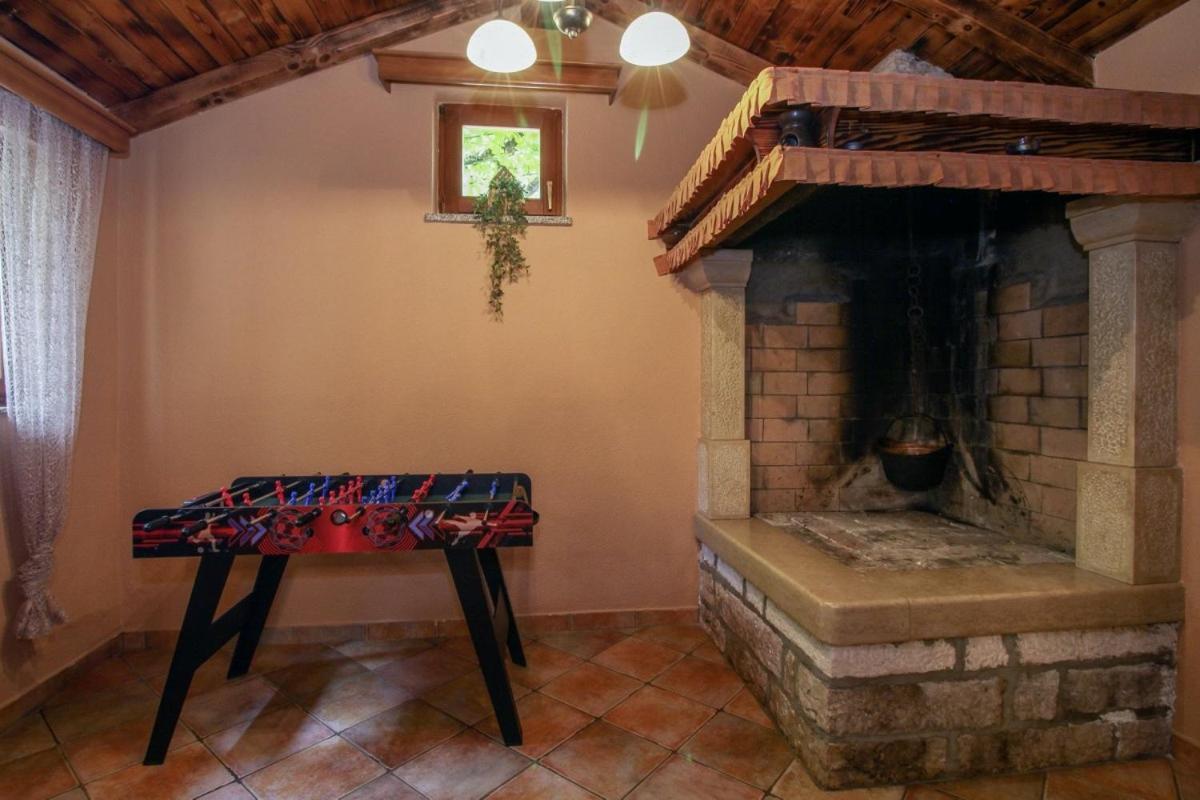 Dea In Kmeti Villa Žminj Exteriör bild