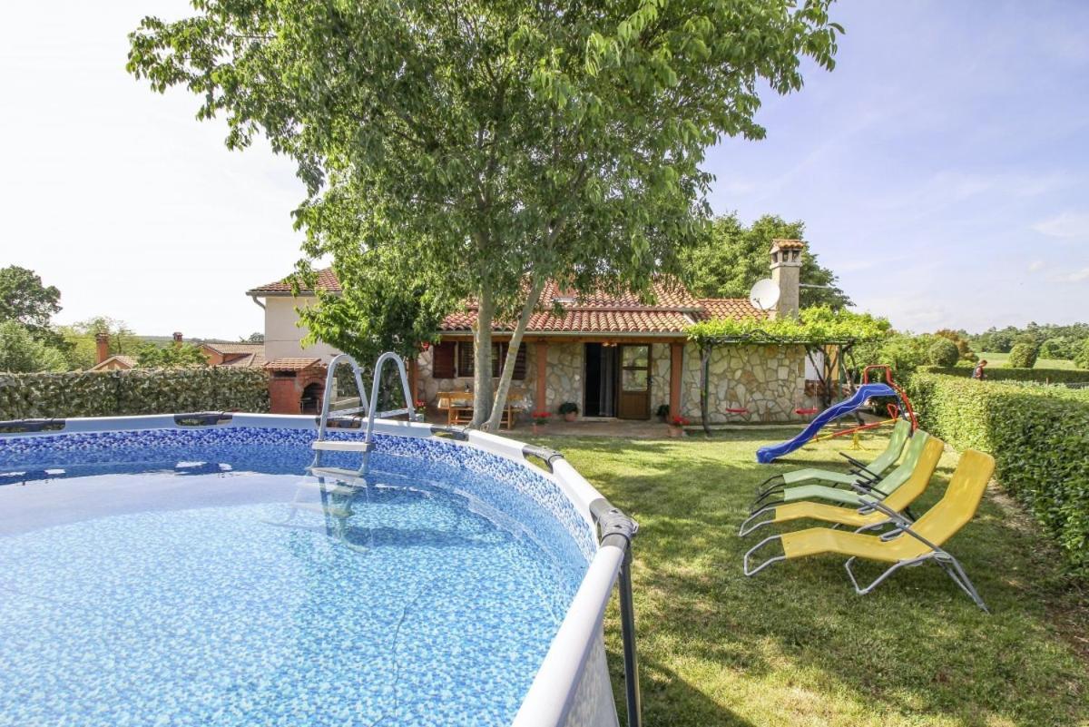 Dea In Kmeti Villa Žminj Exteriör bild