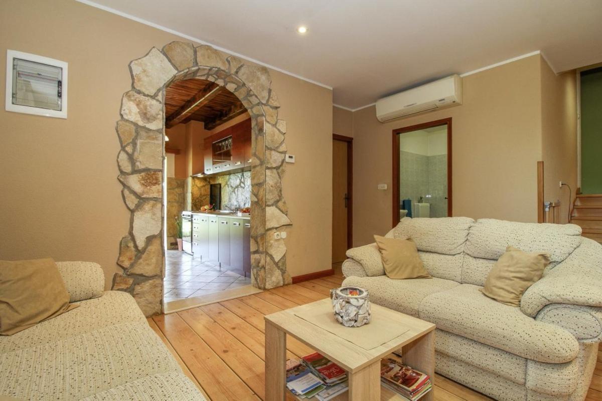 Dea In Kmeti Villa Žminj Exteriör bild